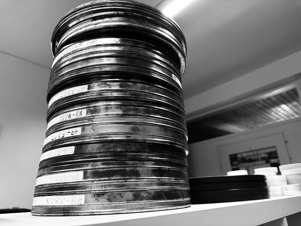 16mm Filmbüchsen aus dem Archiv